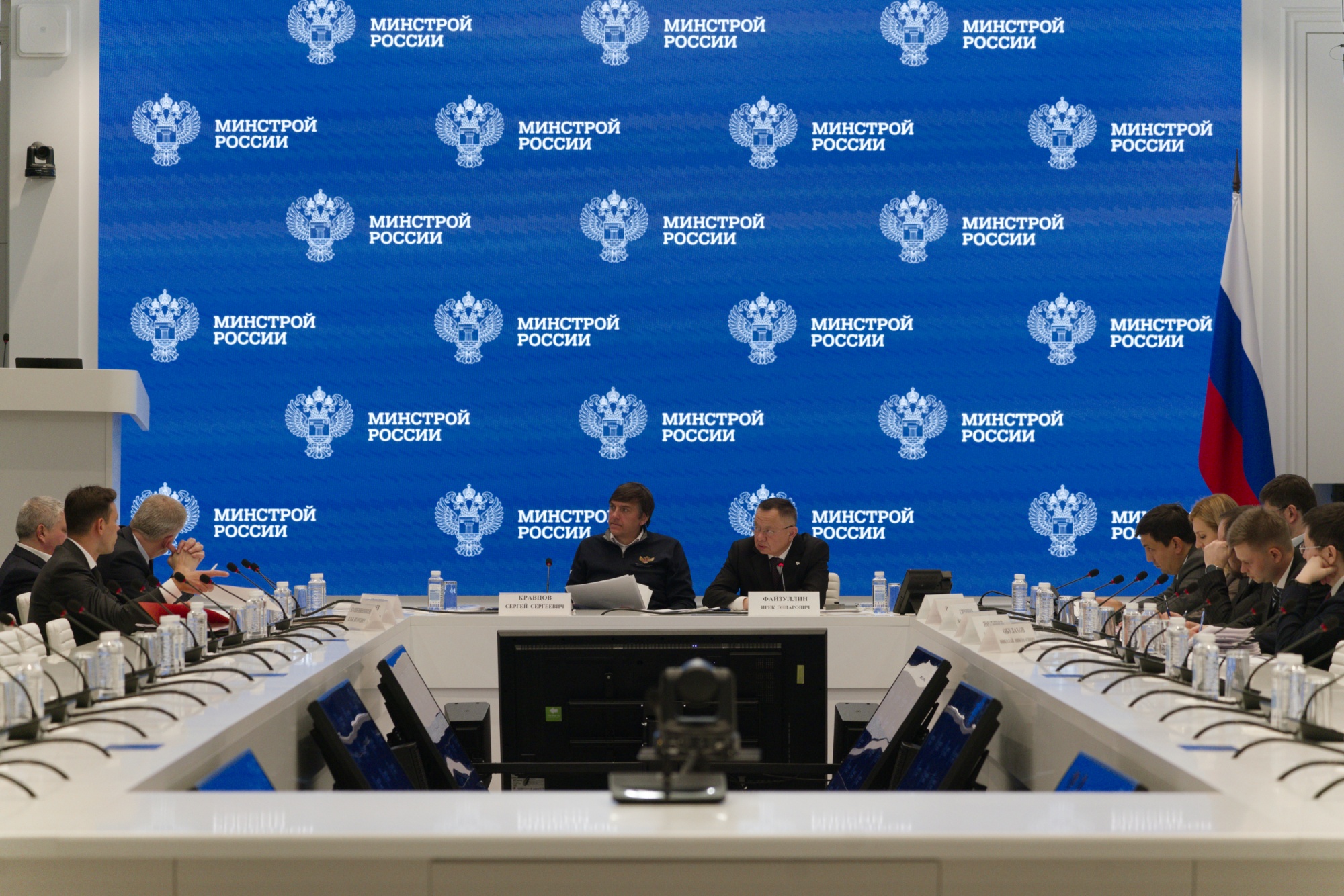 Сергей Кравцов и Ирек Файзуллин обсудили создание в России передовых школ