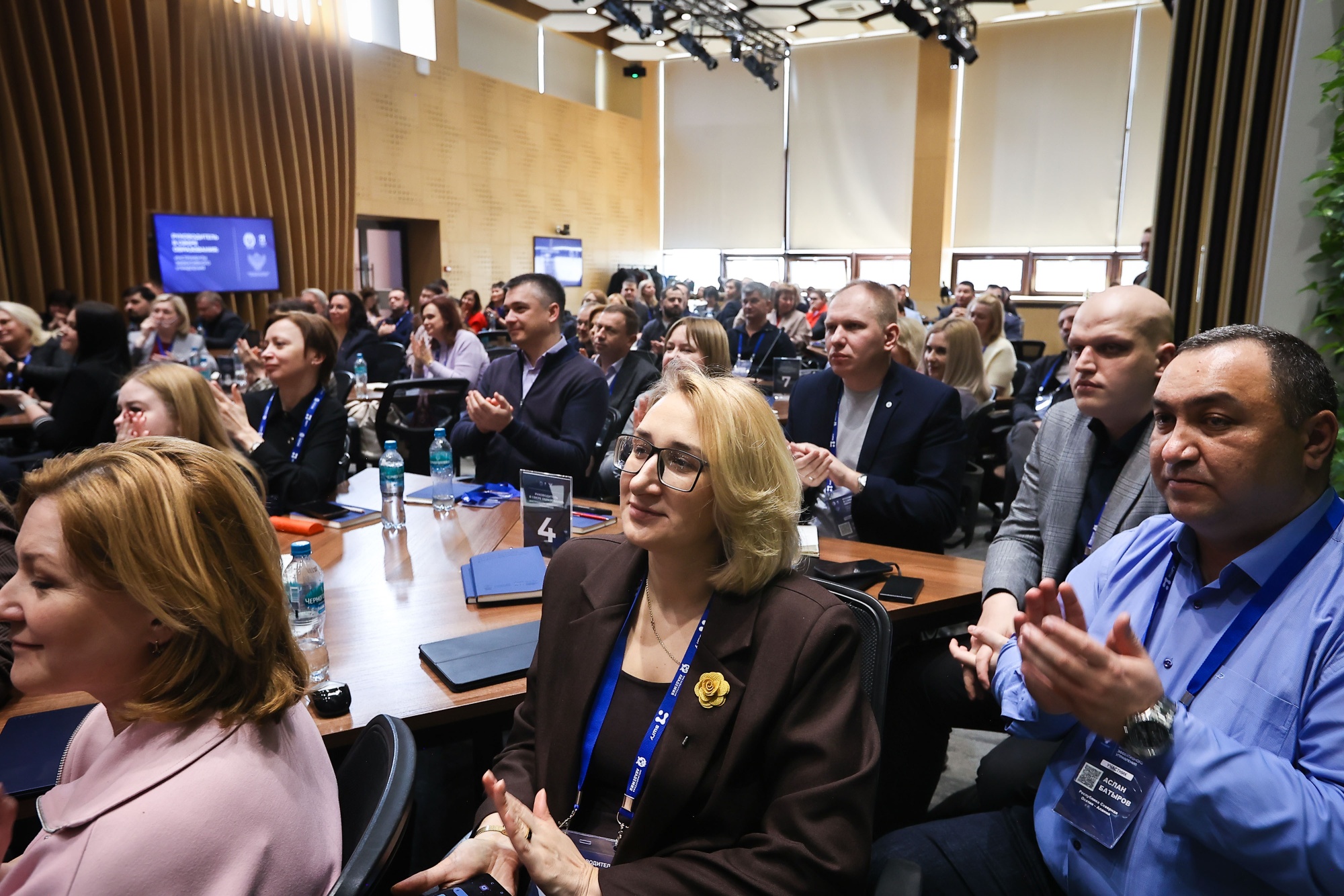 0f3a1b9b5436a2dbaf90_2000x