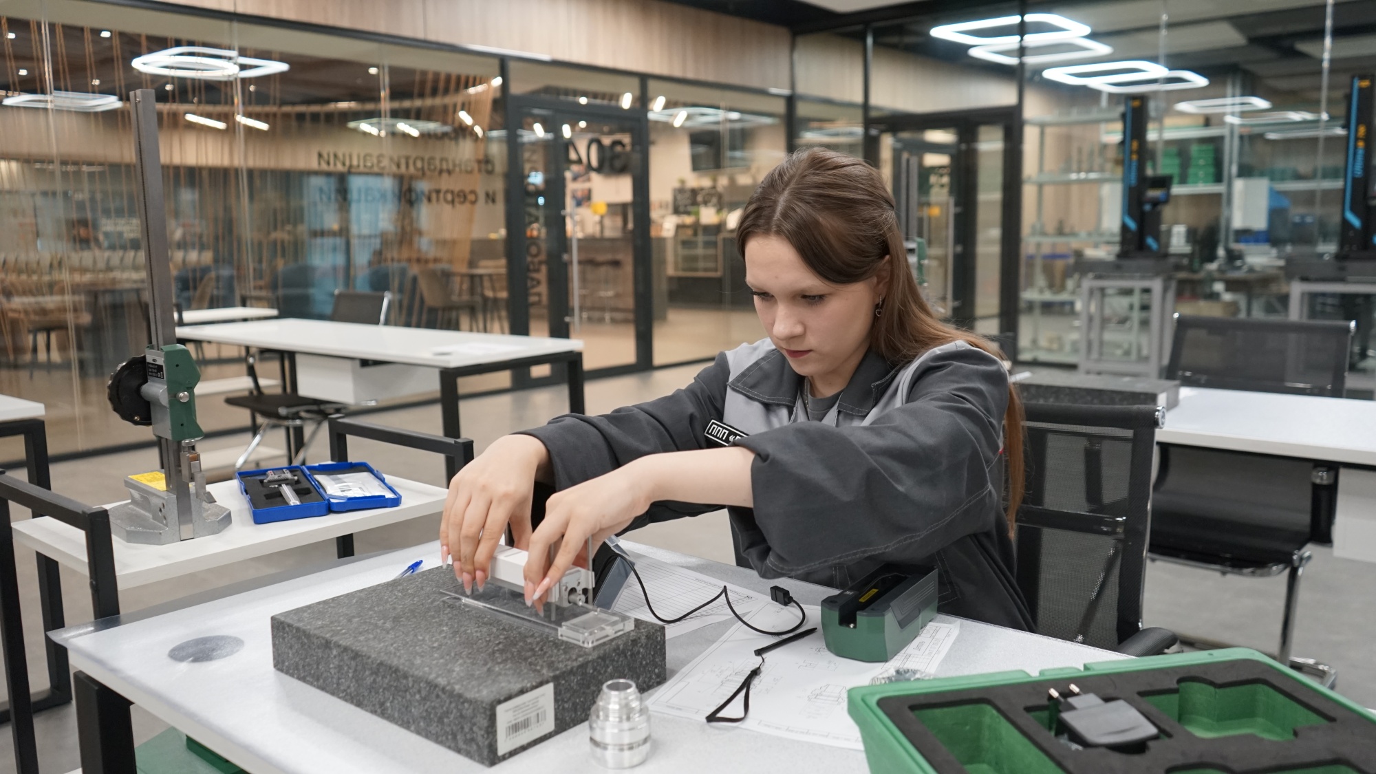 41786ff603428e7655fa_2000x