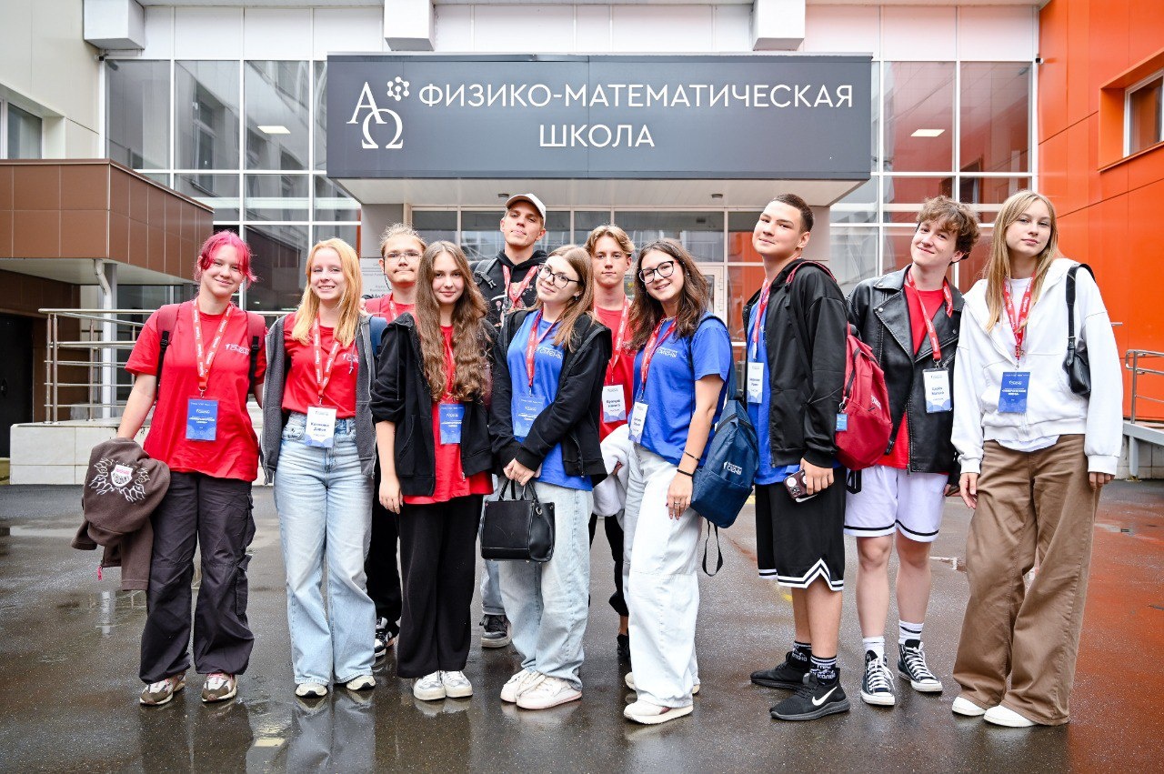 032c07381b16943d179e_2000x