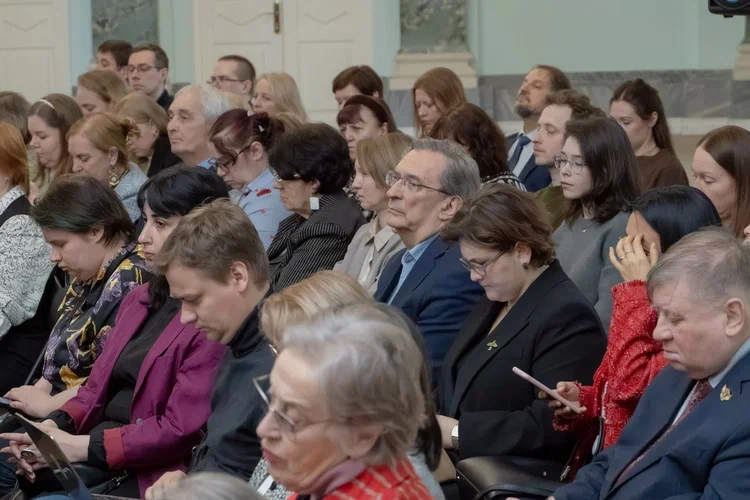 2f3fcf032daf45e8e1dd_2000x