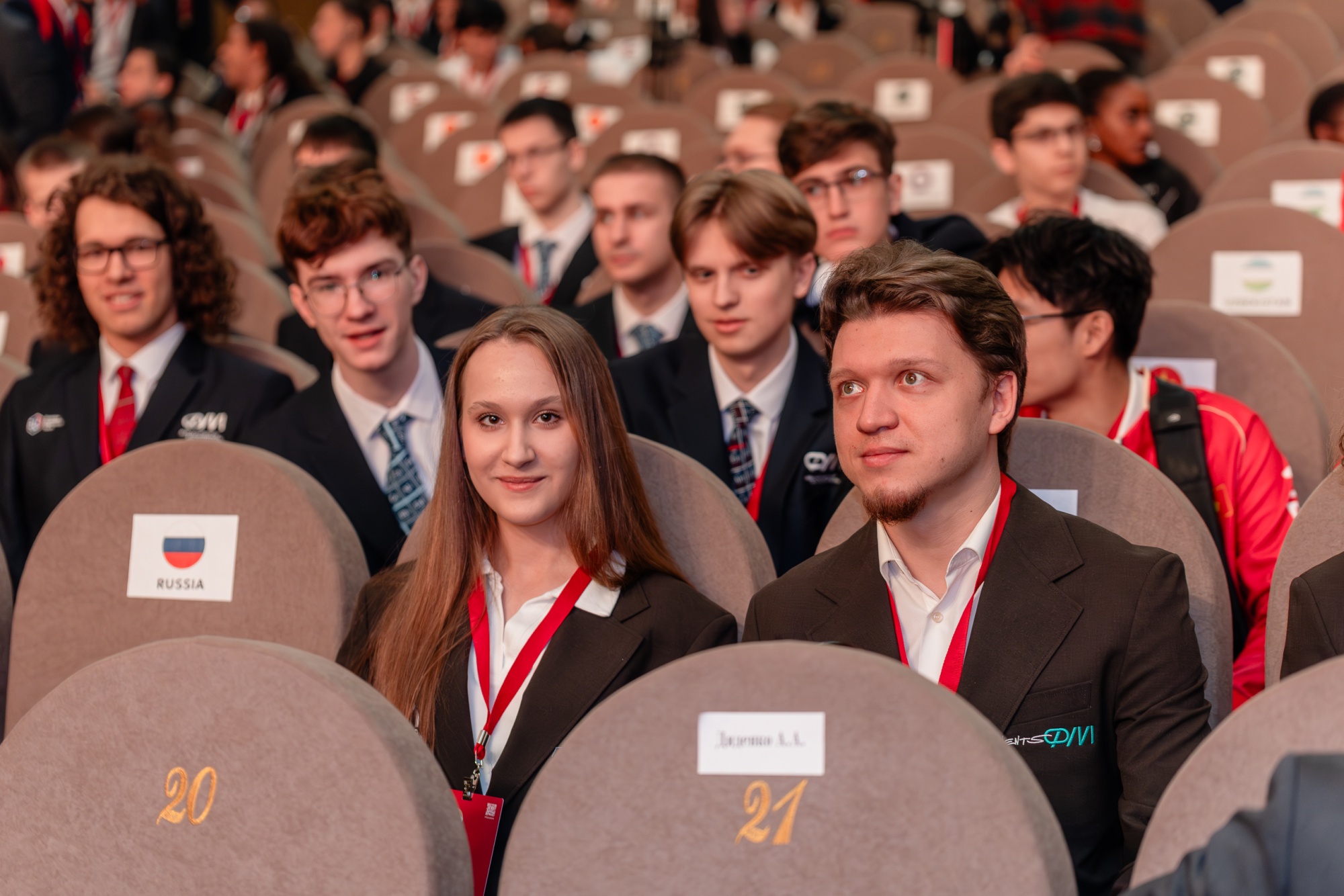 61cd1b2586cac1341c12_2000x