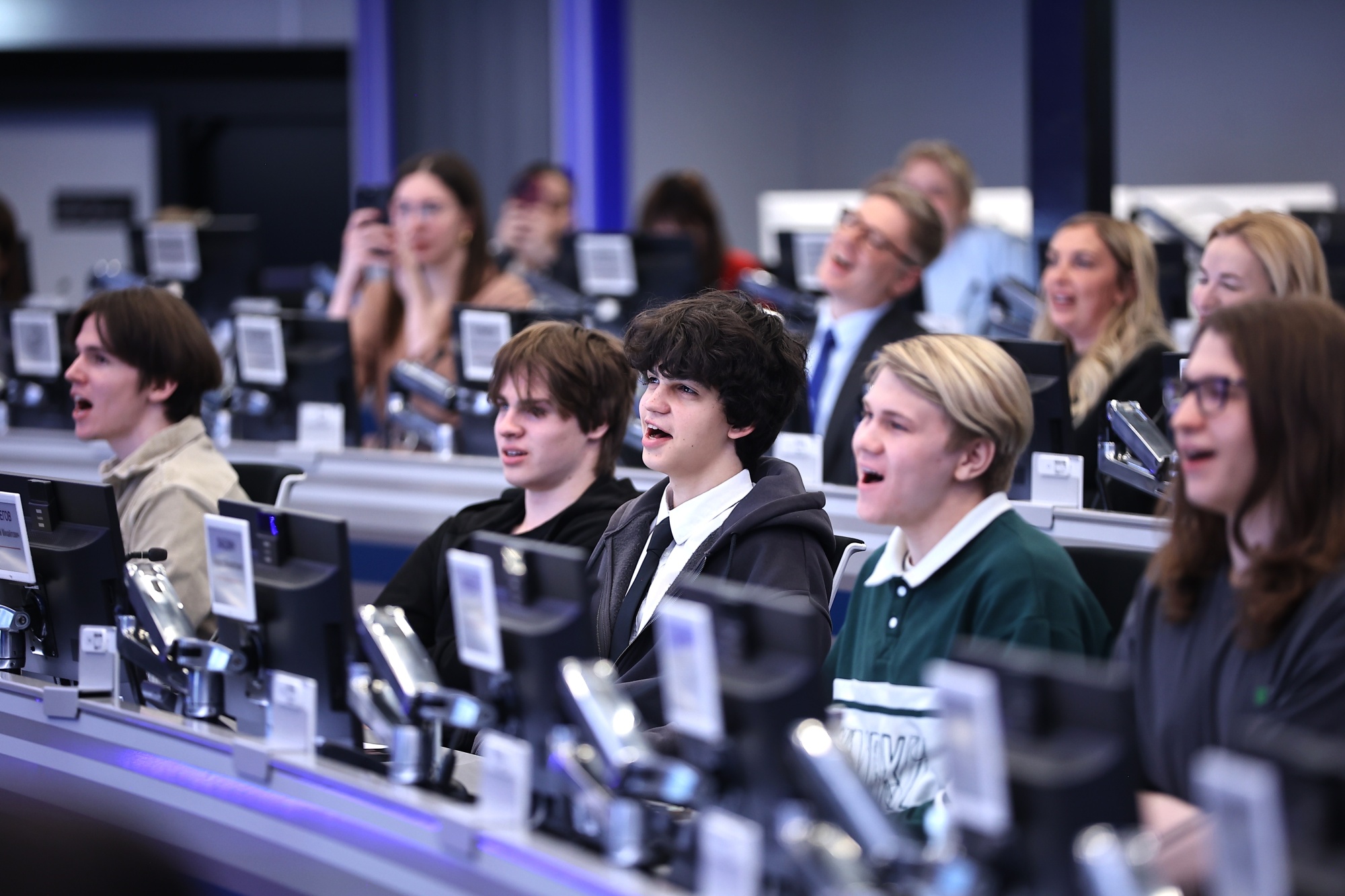 99a830b5654ebeade606_2000x