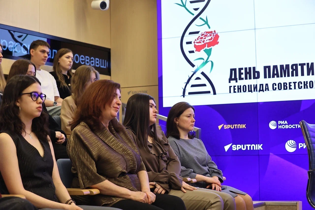 f8b0f3fdb43fa1a978d0_2000x