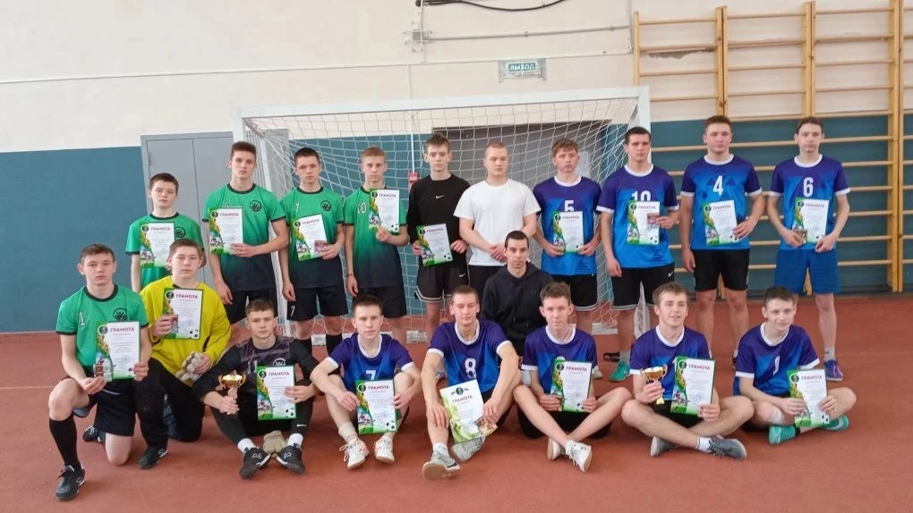 Космическая скорость и воля к победе: футбольный матч в честь 65-летия полета Гагарина