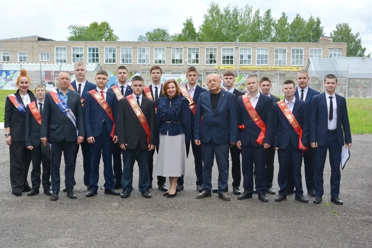 «Последний звонок» в Орловском СУВУ: трогательное прощание и добрые традиции