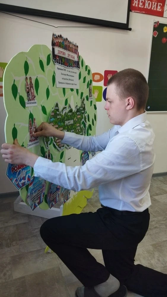 В Орловском СУВУ появилось свое «Дерево дружбы»