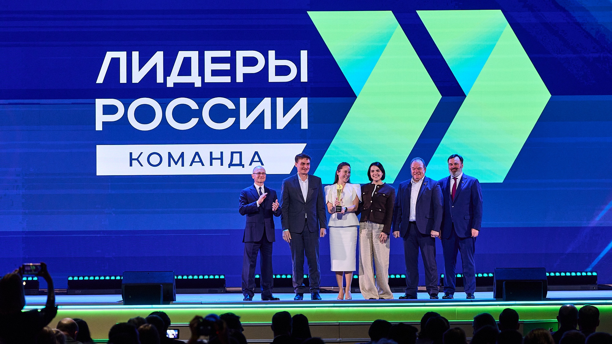 Команда Минпросвещения РФ вошла в число победителей конкурса «Лидеры России»