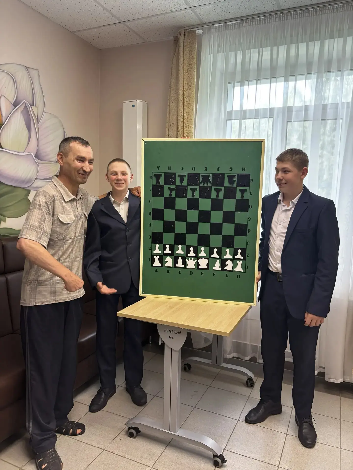 Ход конём: как воспитанники Орловского СУВУ подарили старшему поколению «интеллектуальный фитнес»
