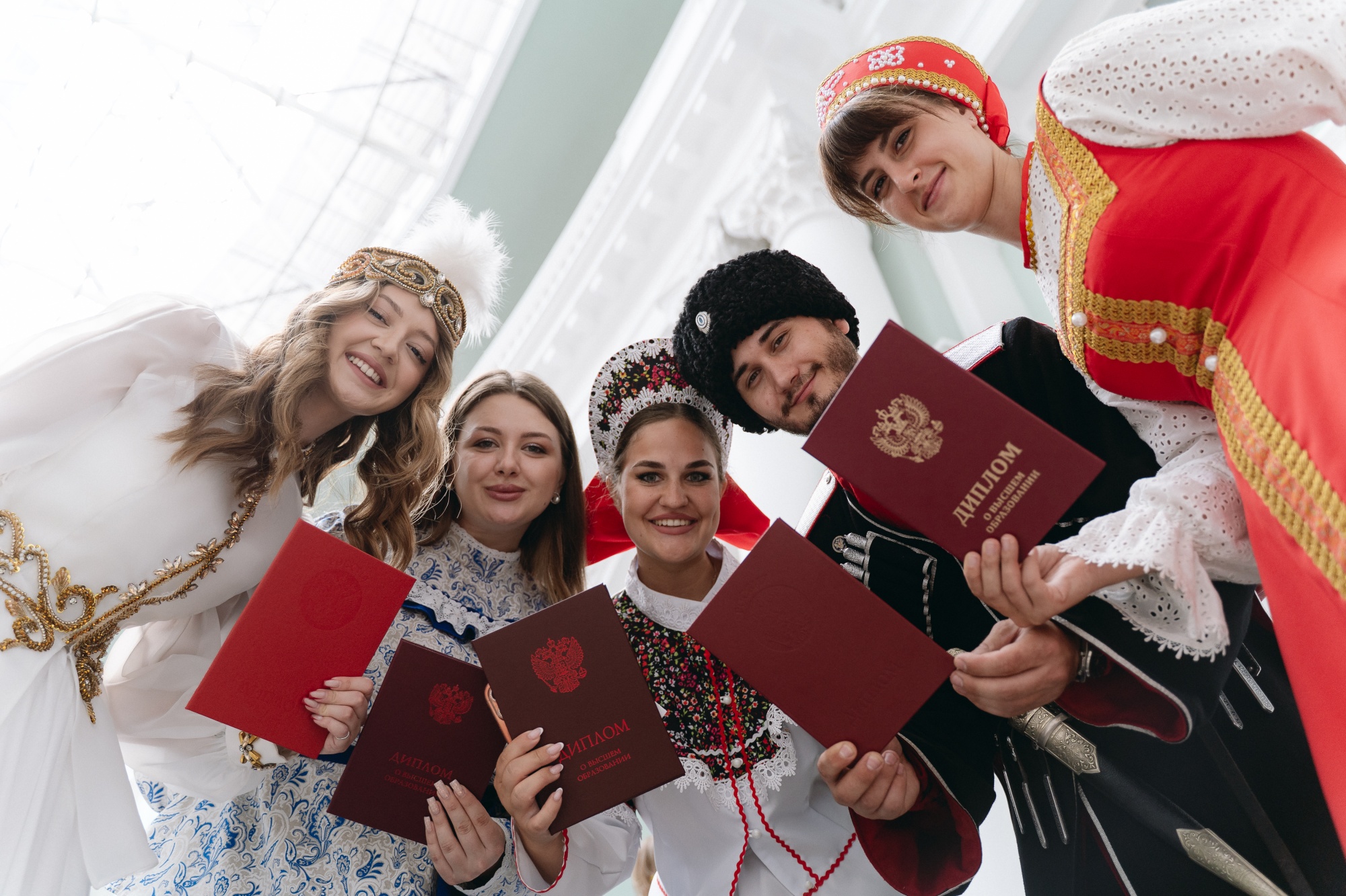 Четверть выпускников педвузов Минпросвещения России стали отличниками