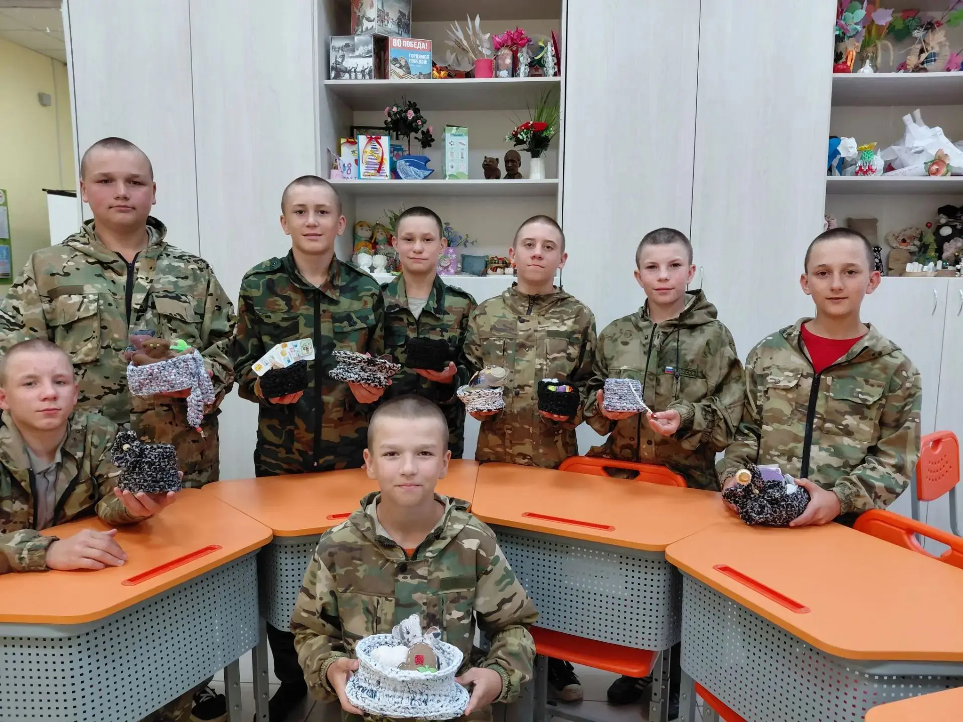 У ребят из группы «Садовник» есть замечательный девиз: «Наши руки не для скуки». И они доказывают это каждый день!