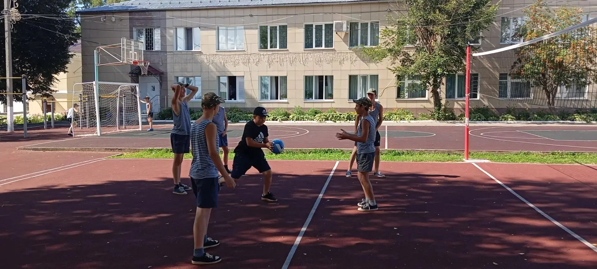 Спорт объединяет: в Орловском СУВУ прошли соревнования по пионерболу!