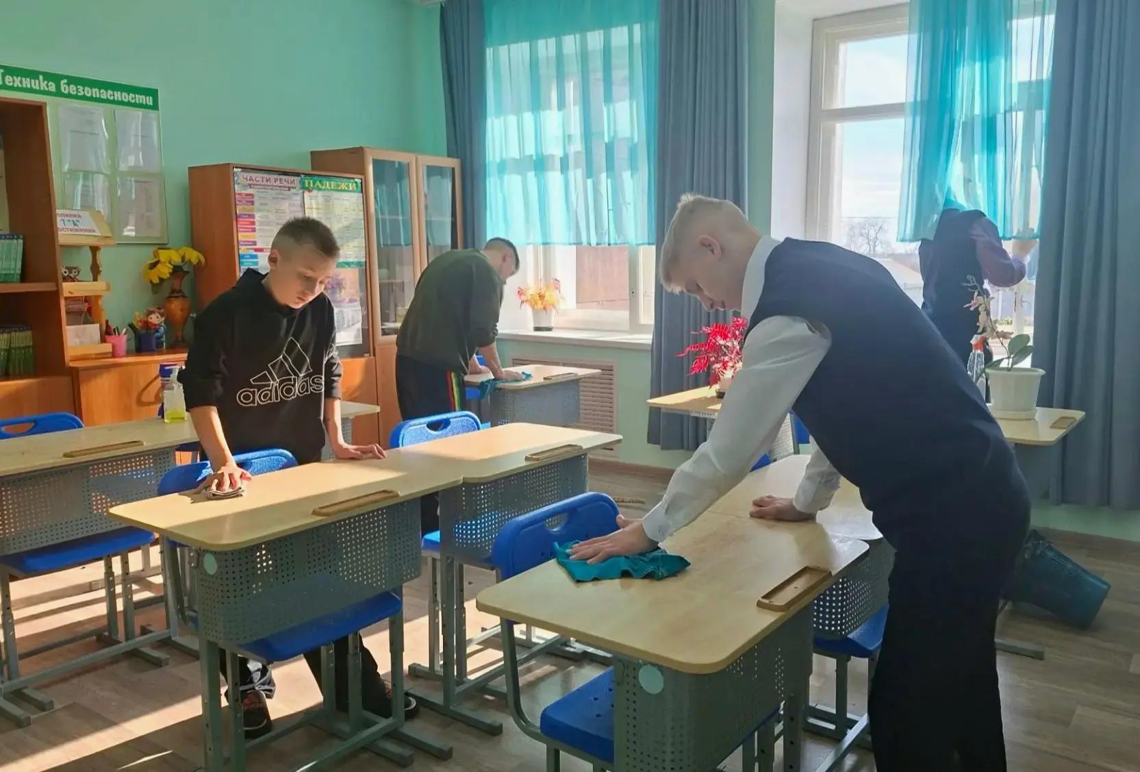 В чистом кабинете и мысли чистые